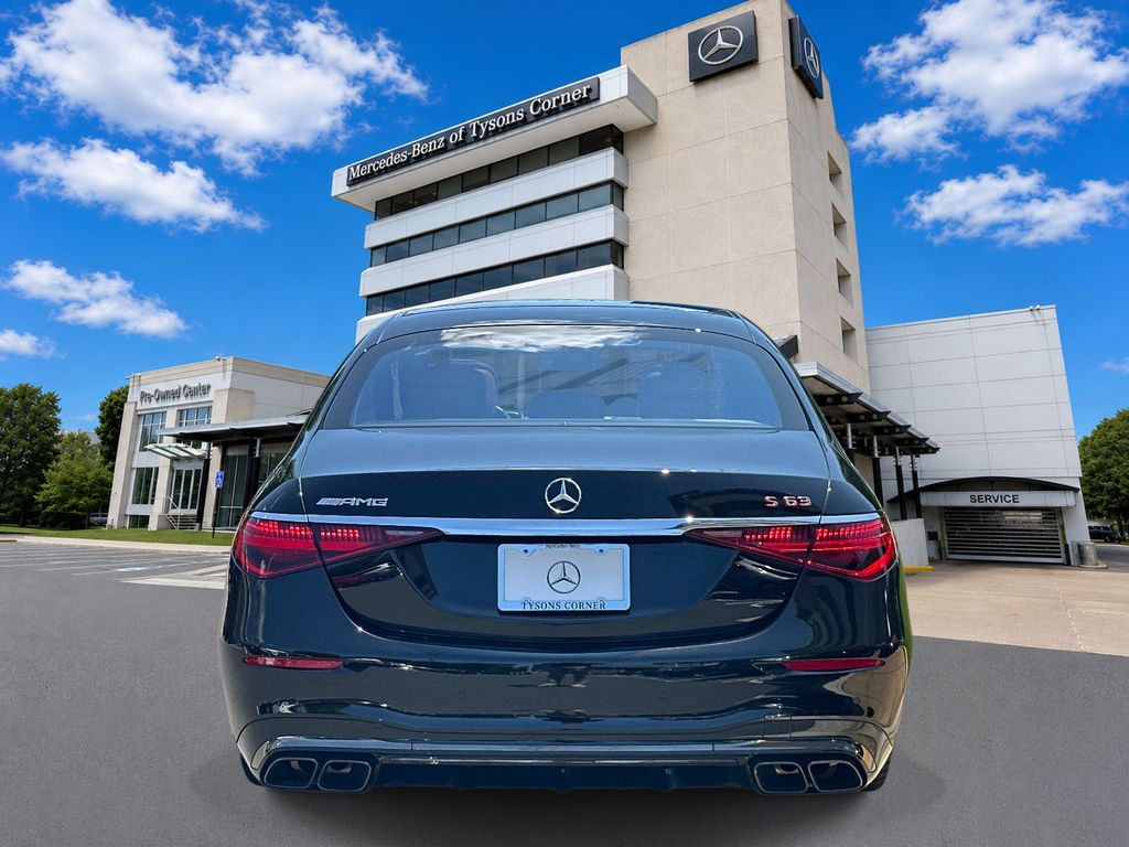 Thumbnail: 2025 Mercedes-Benz S-Class - 6