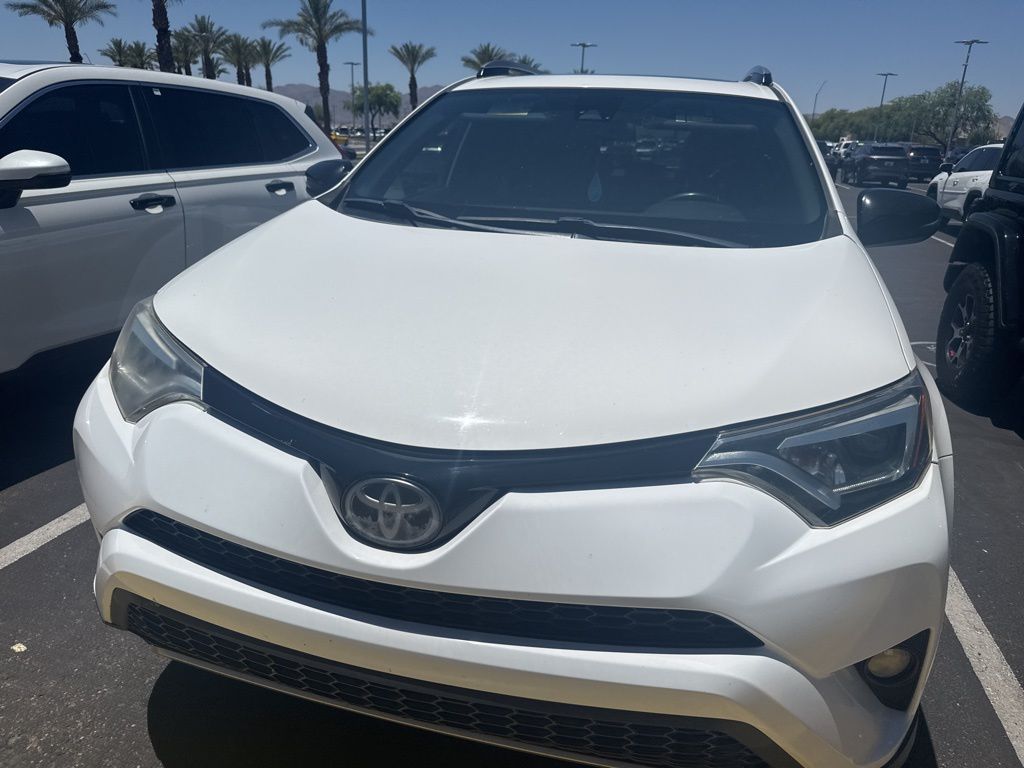 2017 Toyota RAV4 SE 2