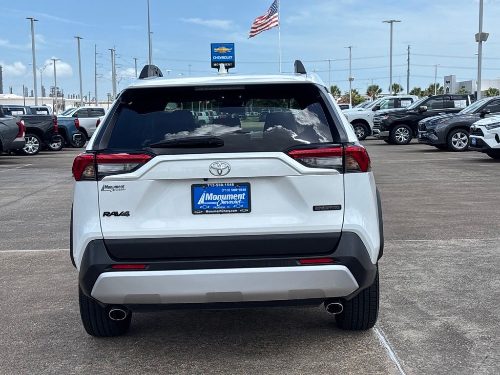 2024 Toyota RAV4 Adventure - 10