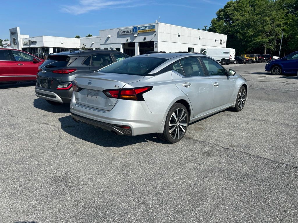 2022 Nissan Altima — photo 5
