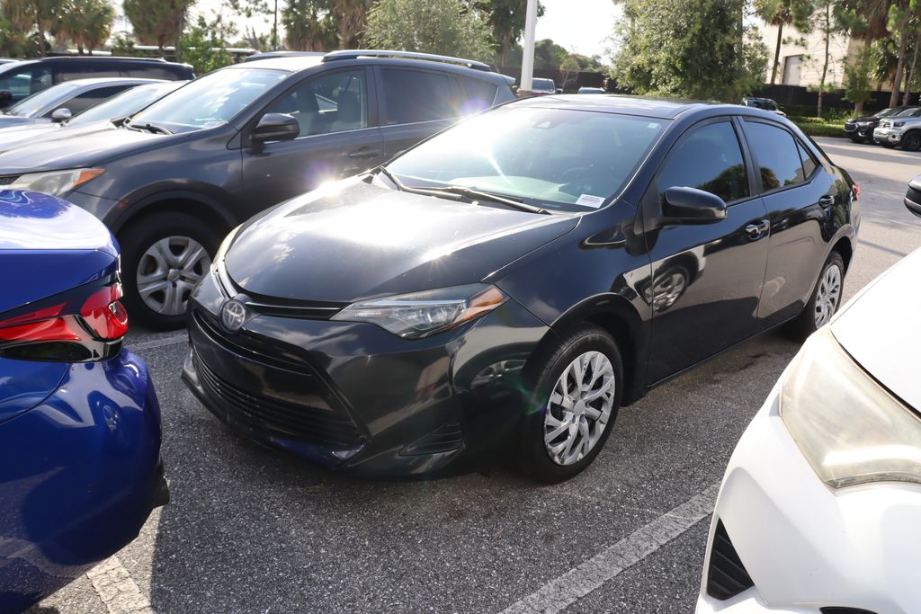 2022 Toyota Corolla LE Hero Image