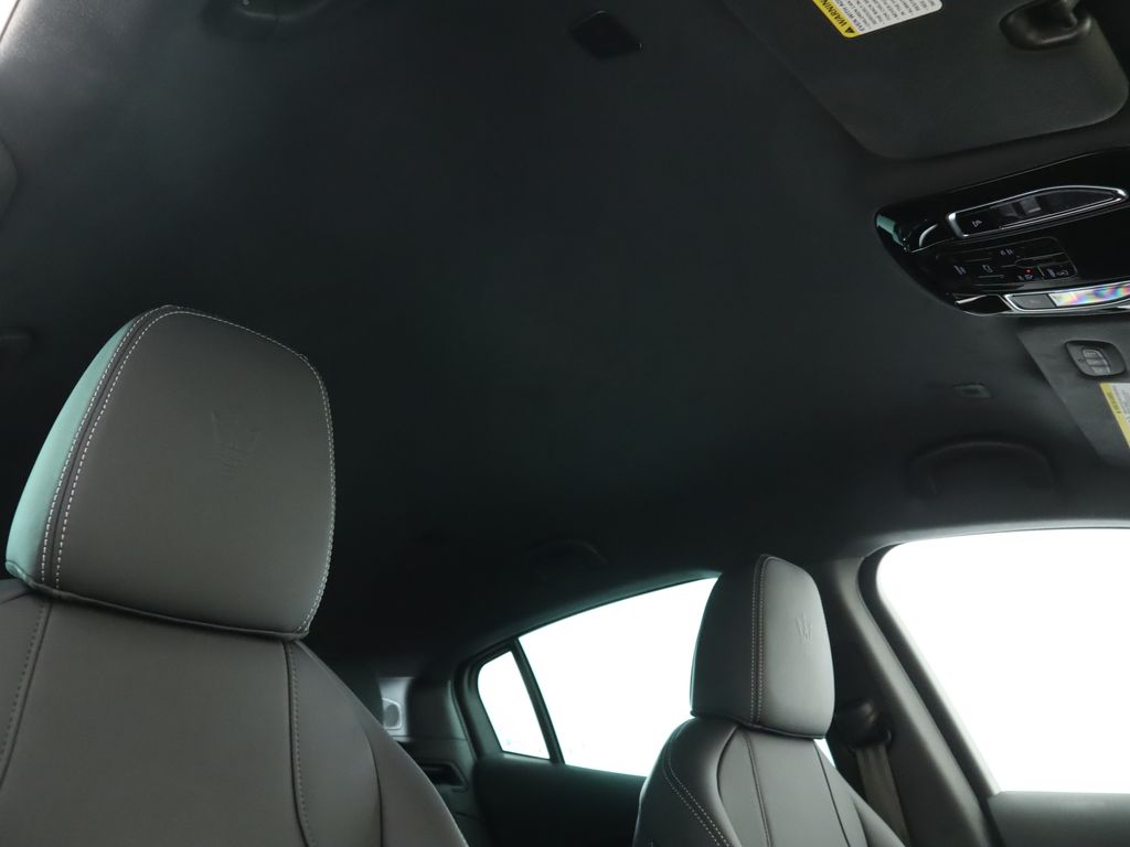 Thumbnail: 2025 Maserati Grecale - 19