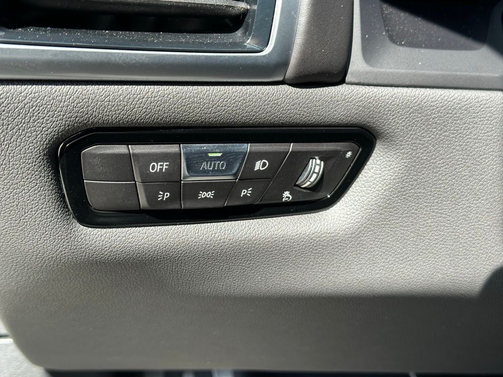 Thumbnail: 2023 BMW M8 - 31