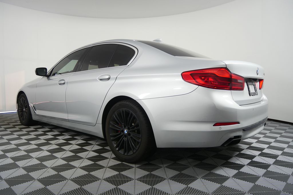 Thumbnail: 2019 BMW 5 Series - 5