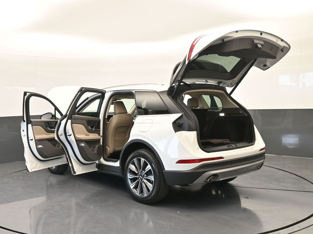 Used 2022 Pristine White Metallic Tri-Coat Lincoln Reserve image 81