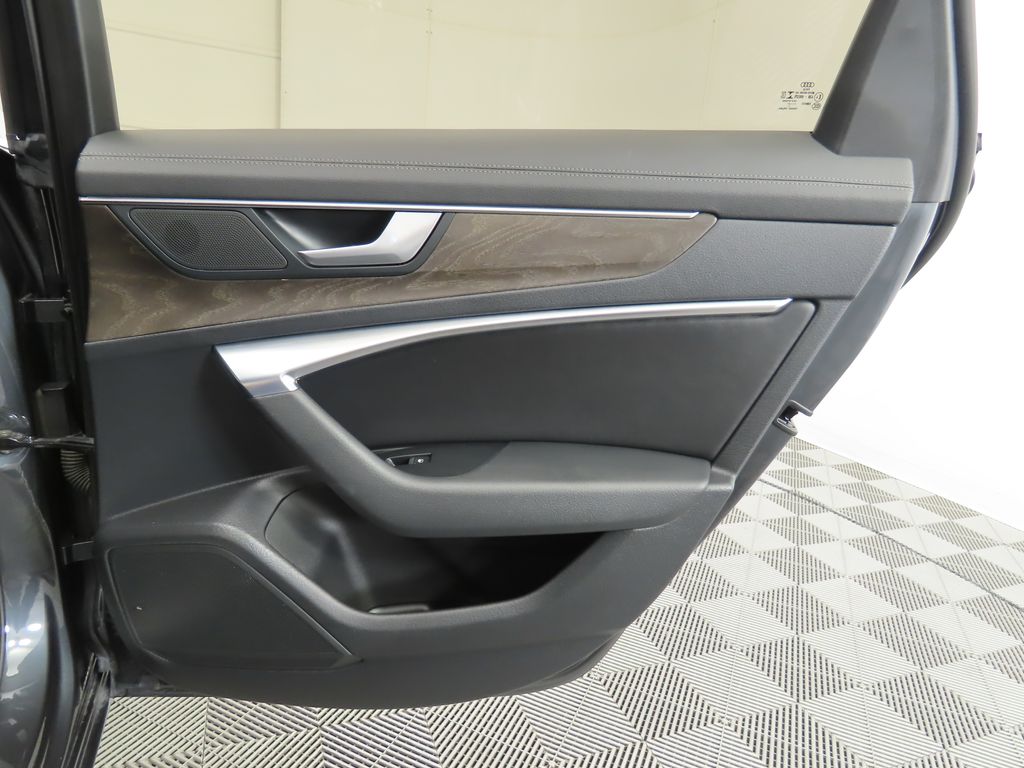 Thumbnail: 2022 Audi A6 - 26