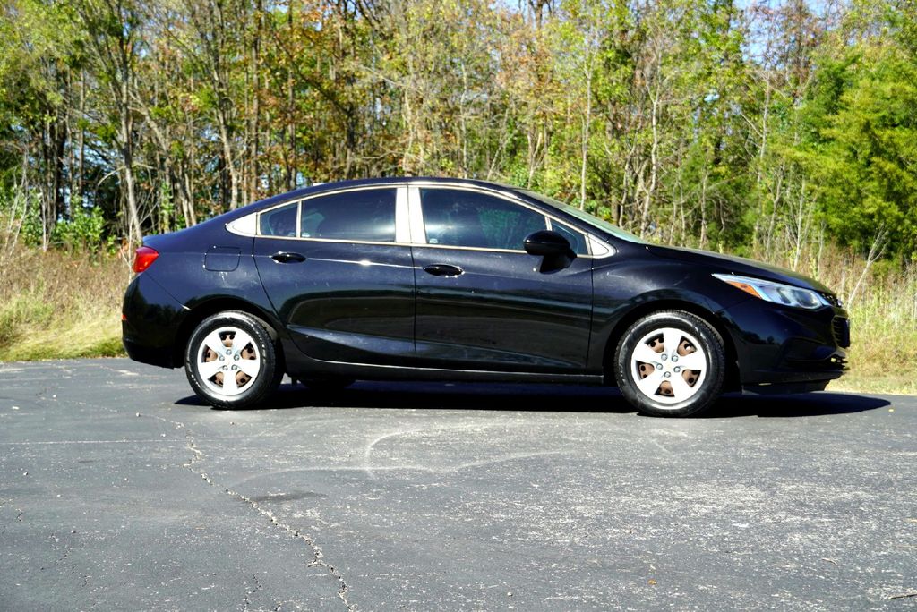 Used Car 2018 Chevrolet Cruze  Ls For Sale Under $12,000 In Taylor, Texas