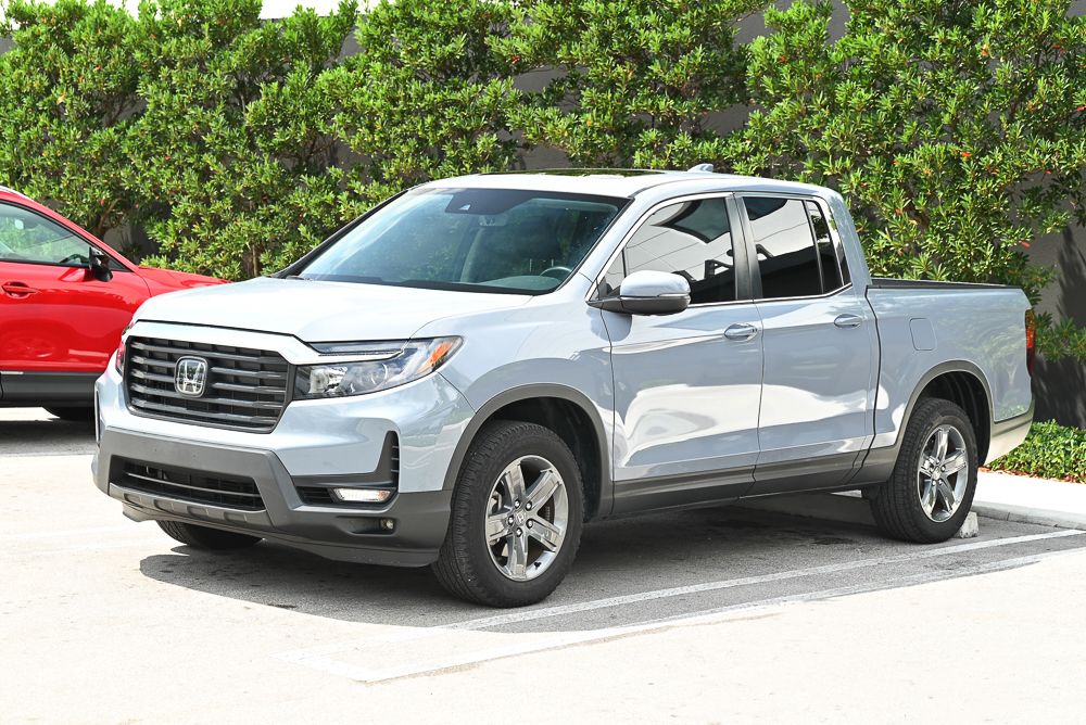 Sonic Gray Pearl 2023 Honda Ridgeline RTL AWD Pickup Truck All-Wheel Drive 9-Speed Automatic