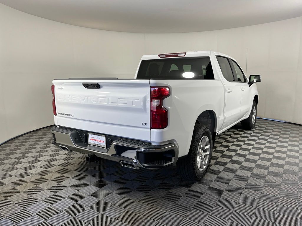 Thumbnail: 2026 Chevrolet Silverado 1500 - 5