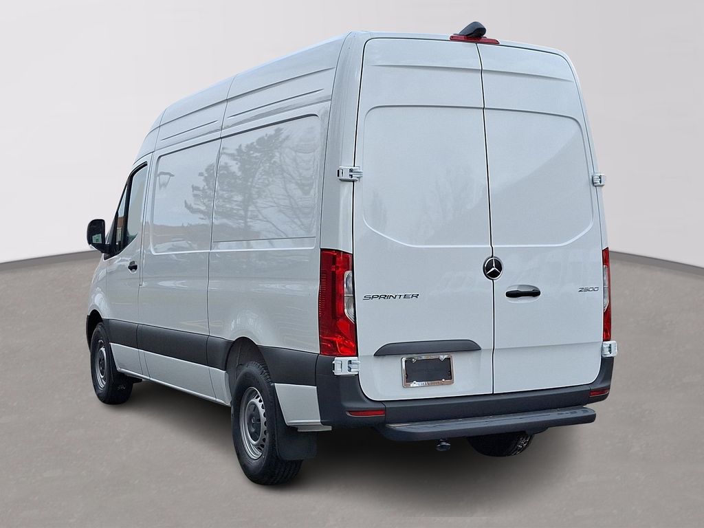 2025 Mercedes-Benz Sprinter 2500 4