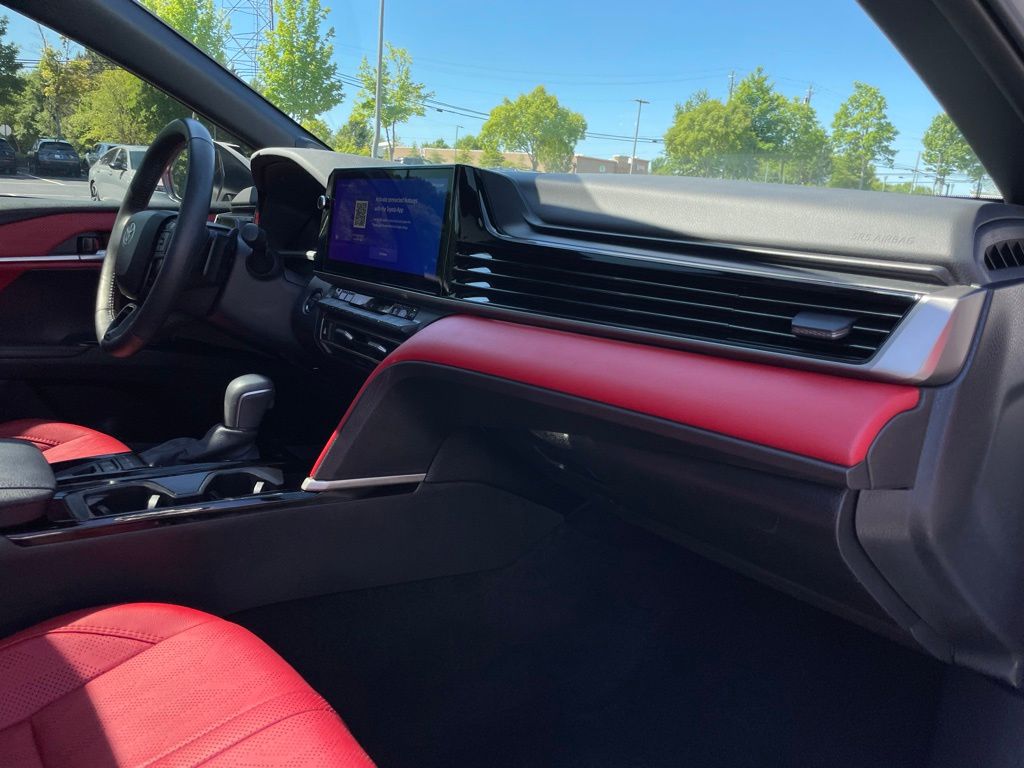 Thumbnail: 2025 Toyota Camry - 31