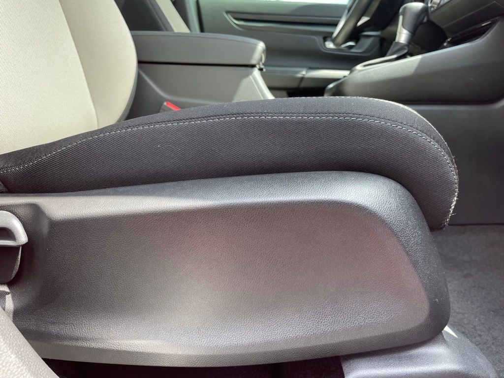 2025 Honda CR-V EX 31