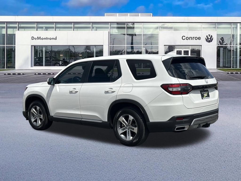 2025 Honda Pilot EX-L White at Classic Honda Galveston