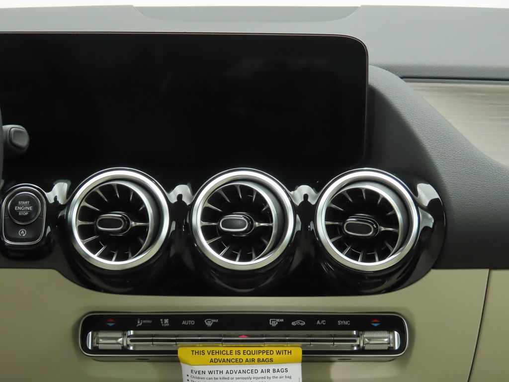 Thumbnail: 2026 Mercedes-Benz GLA - 15