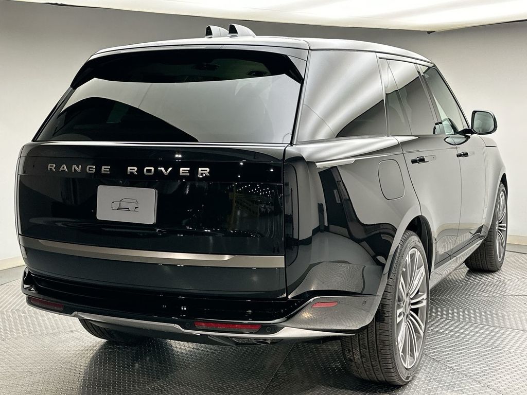Thumbnail: 2026 Land Rover Range Rover - 3