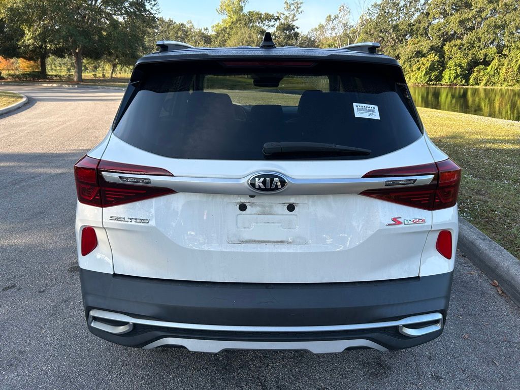 Thumbnail: 2021 Kia Seltos - 4