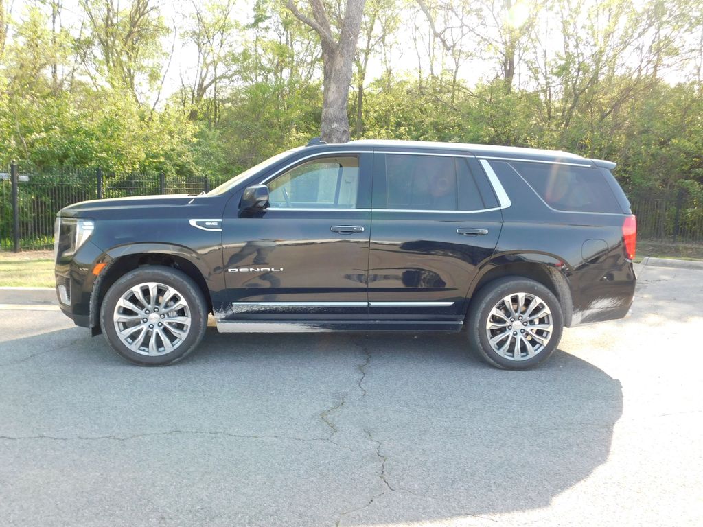 2022 GMC Yukon Denali 2