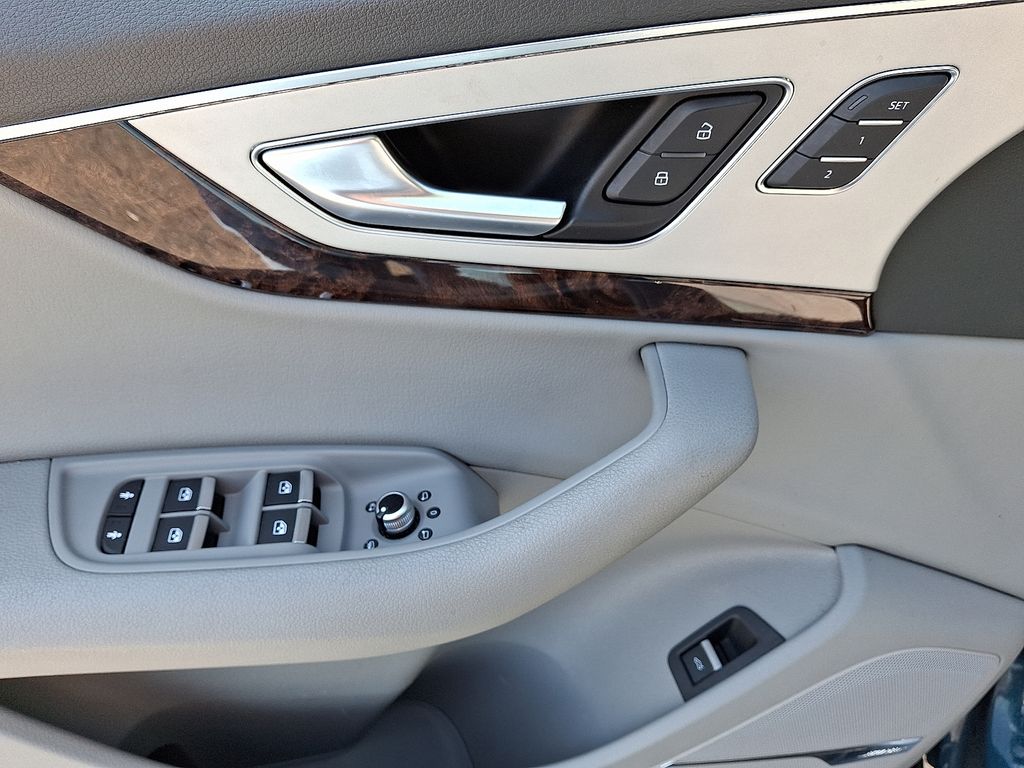 2019 Audi Q7 Premium Plus 12