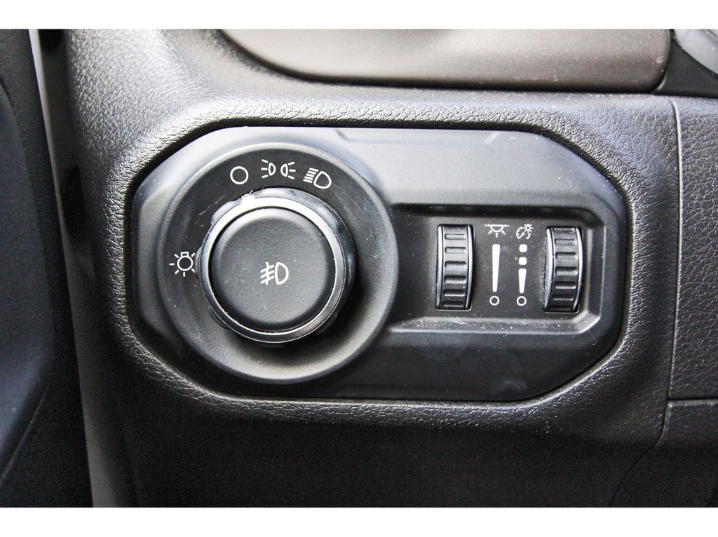 Used 2018 Jeep Wrangler SUV