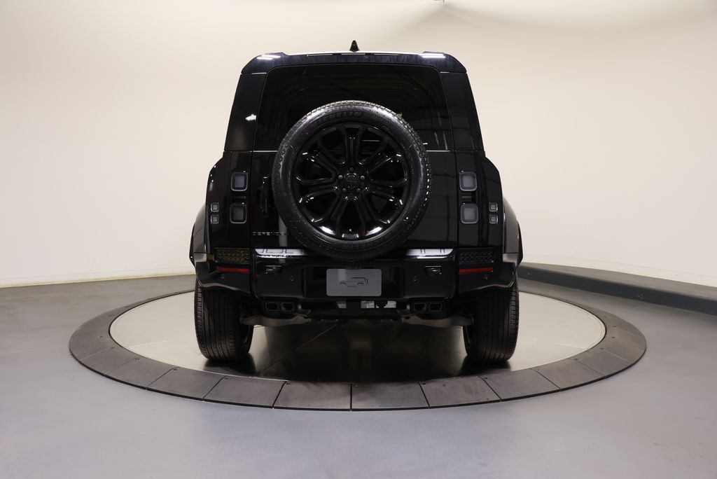 Thumbnail: 2026 Land Rover Defender - 4