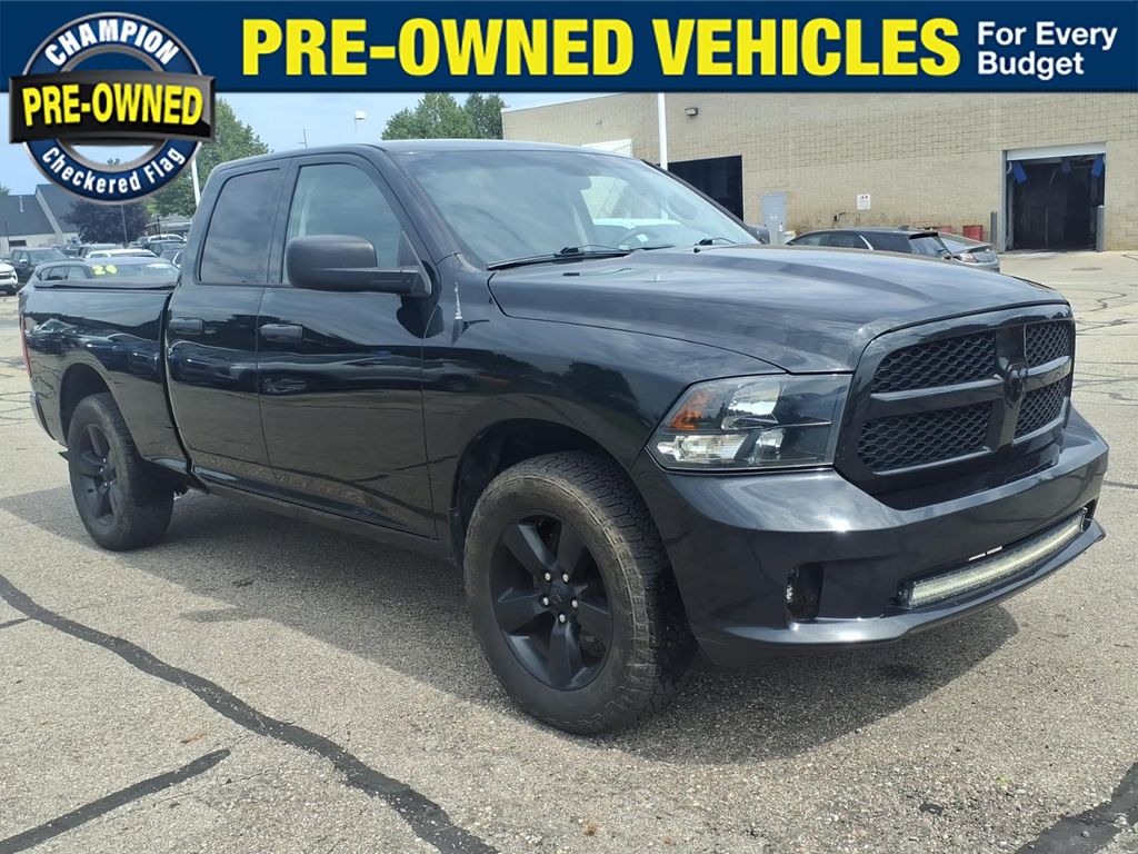 2019 RAM 1500 Negro (Brilliant Black Crystal Pearlcoat) Camioneta Todo terreno 8 velocidades Automática