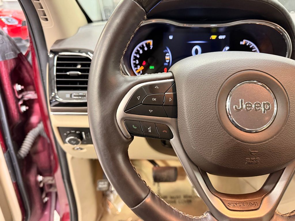 Thumbnail: 2021 Jeep Grand Cherokee - 13