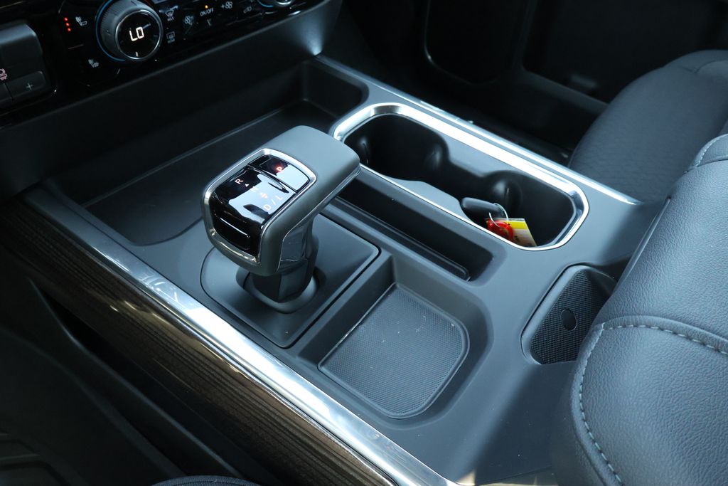 Thumbnail: 2026 Chevrolet Silverado 1500 - 30