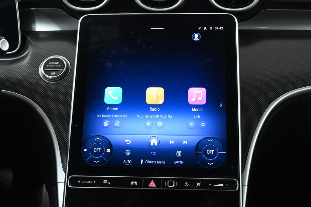 Thumbnail: 2025 Mercedes-Benz C-Class - 21