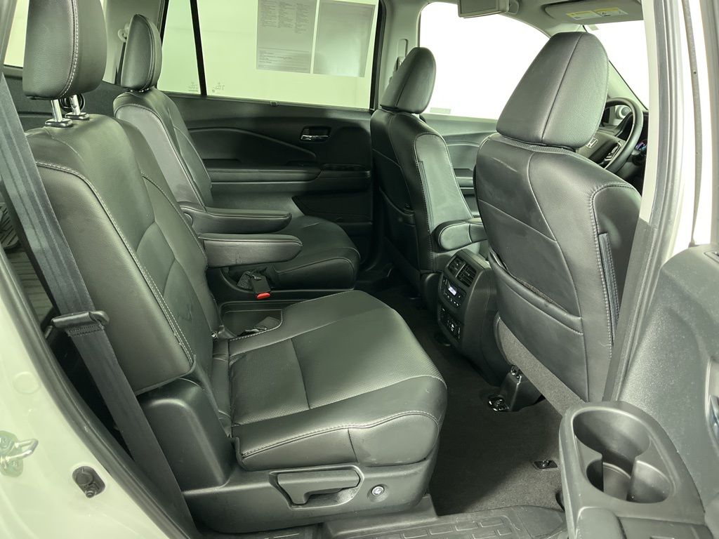 Thumbnail: 2021 Honda Pilot - 15