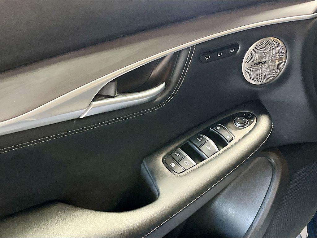 Used 2022 Hermosa Blue INFINITI ESSENTIAL image 18