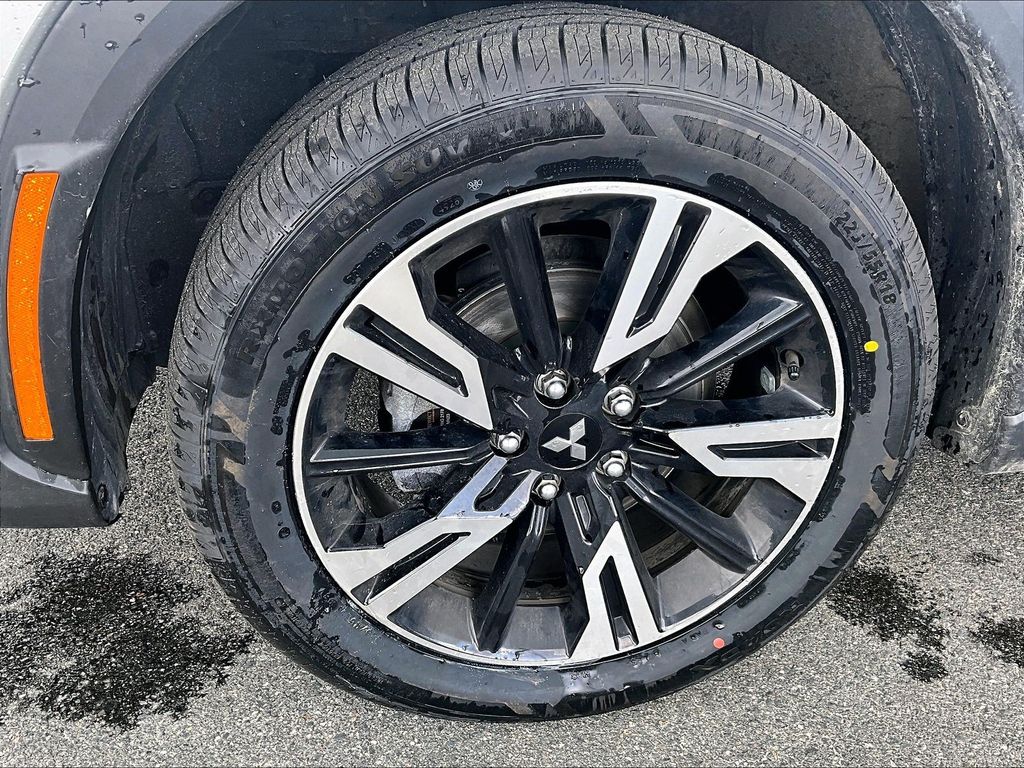 2024 Mitsubishi Eclipse Cross — photo 7
