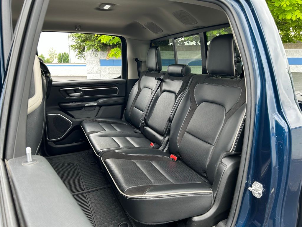 2022 RAM 1500 Laramie 18