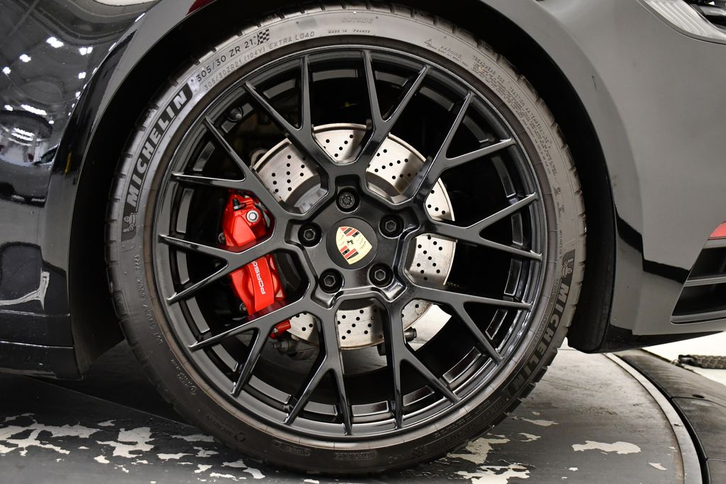 Thumbnail: 2024 Porsche 911 - 17