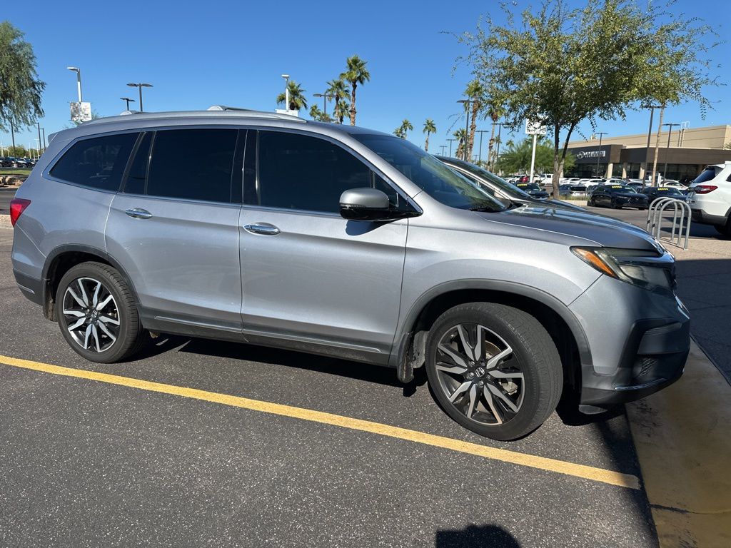 Thumbnail: 2019 Honda Pilot - 3