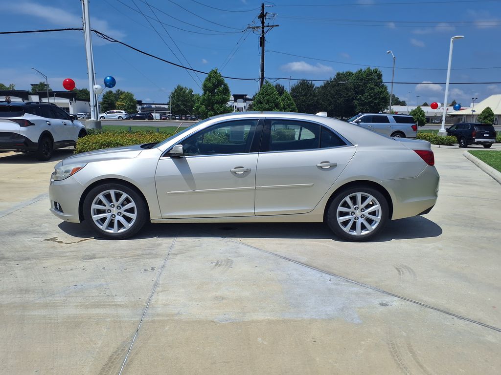 Used 2014 Gold Chevrolet LT image 4
