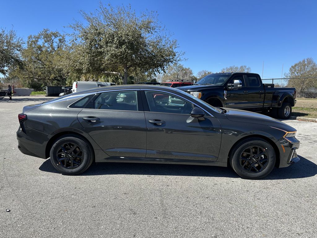 new 2026 Kia K5 car, priced at $25,020