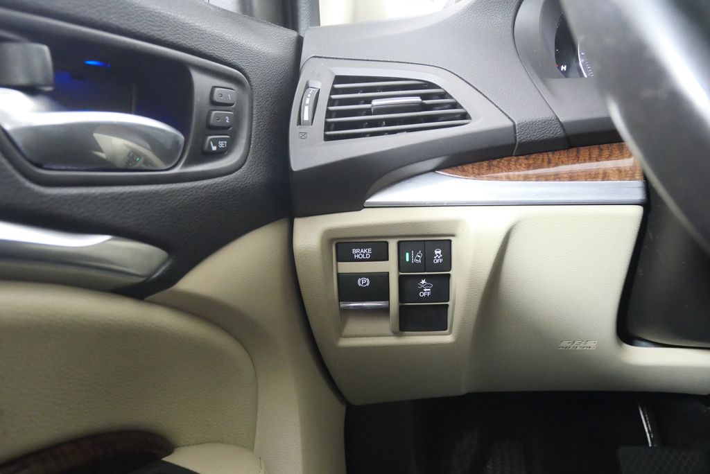 Thumbnail: 2017 Acura MDX - 20