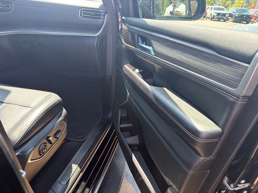 Used 2024 Black Jeep Series III image 5