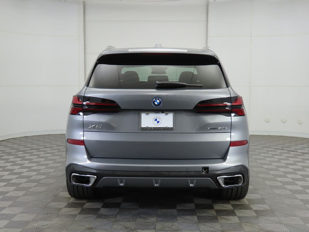 Thumbnail: 2026 BMW X5 - 6