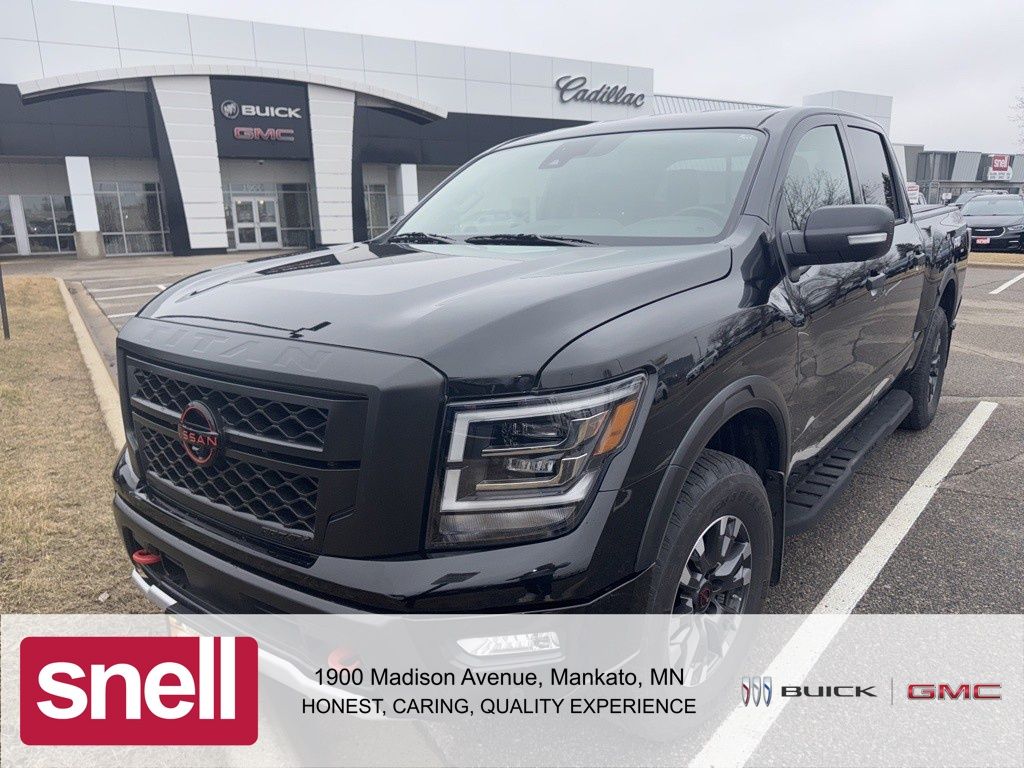 Super Black 2023 Nissan Titan PRO-4X Crew Cab 4WD Pickup Truck Four-Wheel Drive 9-Speed Automatic