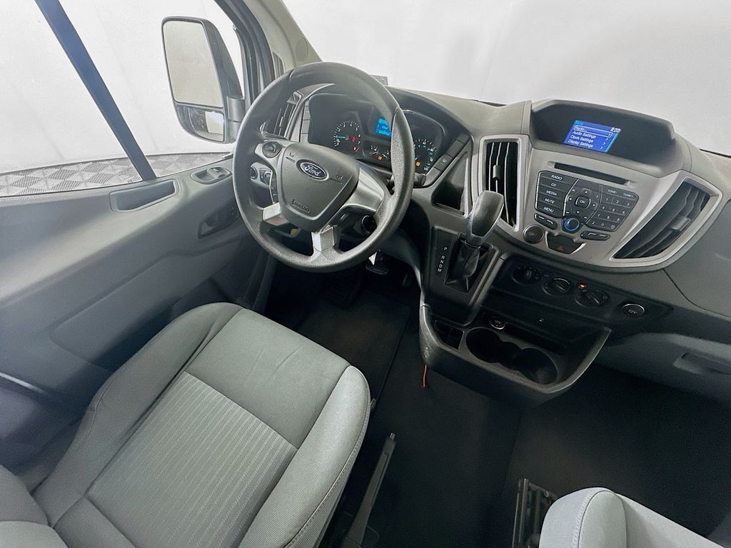Used 2015 White Ford XLT image 9