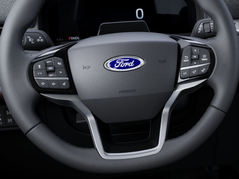 New 2027 Star White Metallic Tri-Coat Ford Platinum™ image 12