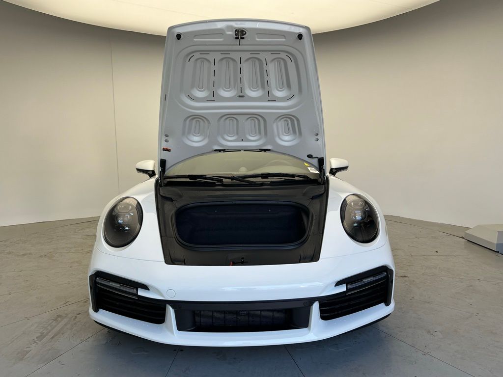 Thumbnail: 2024 Porsche 911 - 26