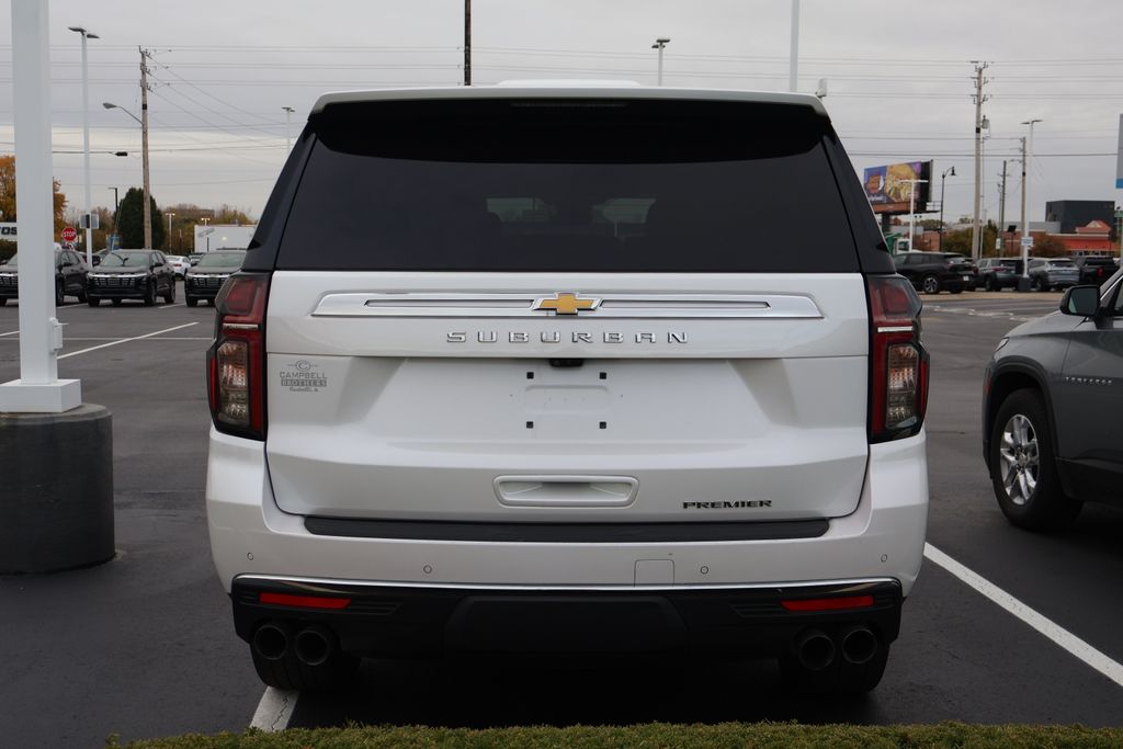 Thumbnail: 2023 Chevrolet Suburban - 9