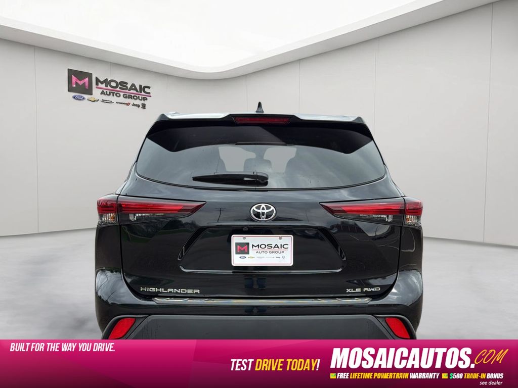 View vehicle photo 6