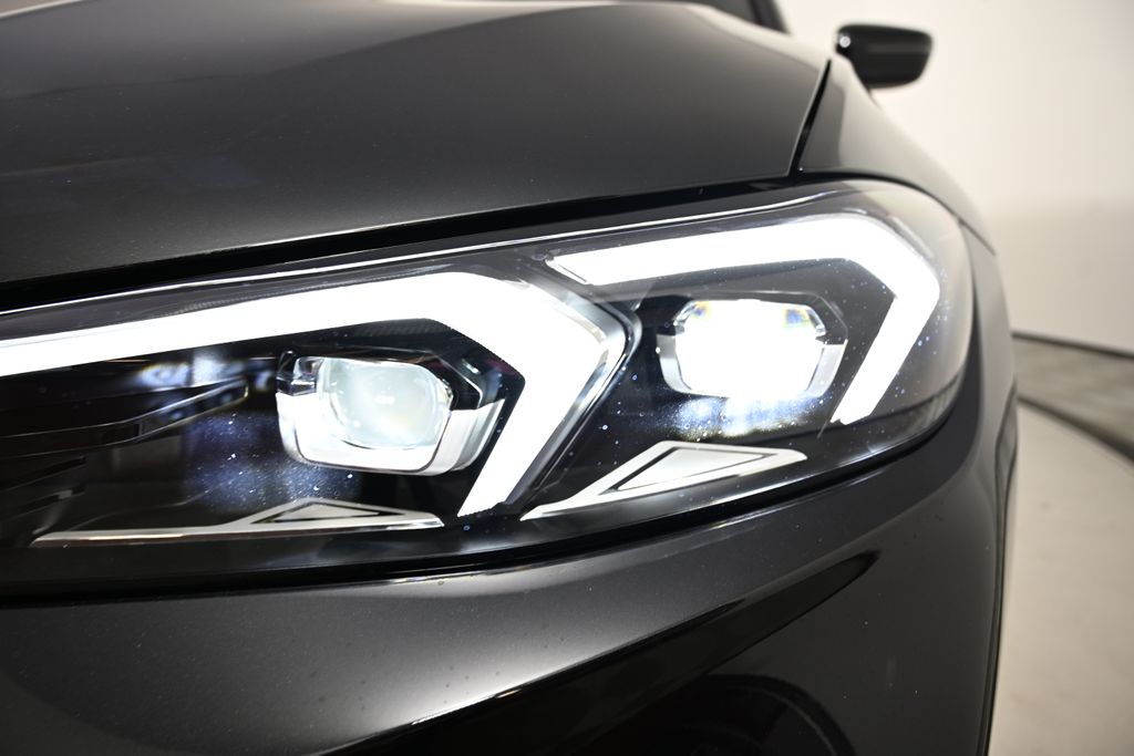 Thumbnail: 2025 BMW 3 Series - 9