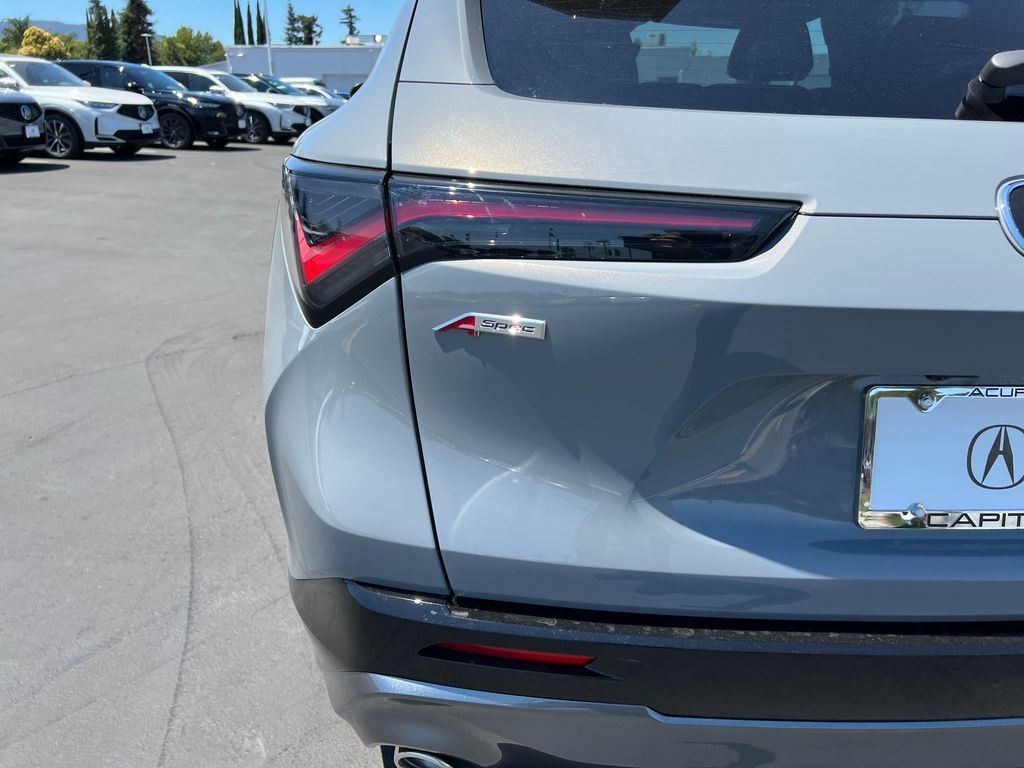 Thumbnail: 2025 Acura ADX - 10