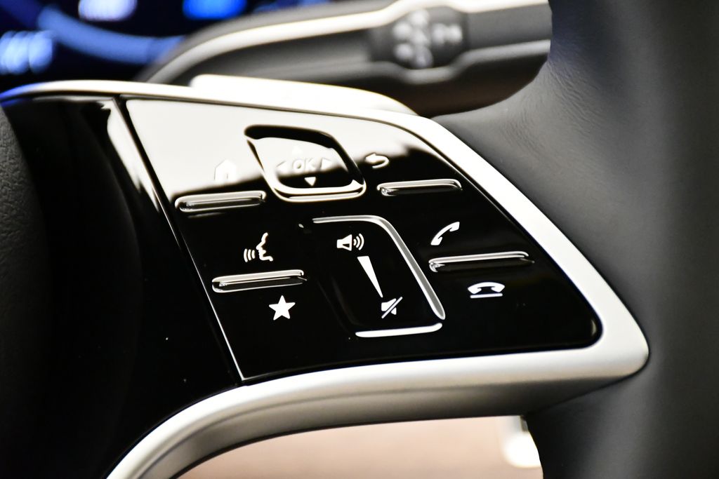 Thumbnail: 2026 Mercedes-Benz GLE - 24