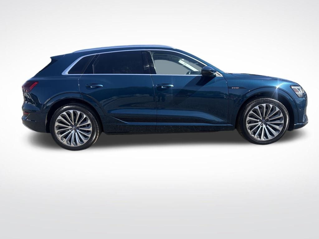 2019 Galaxy Blue Metallic Audi e-tron Prestige AWD SUV