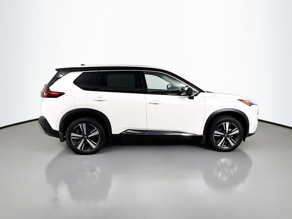Thumbnail: 2022 Nissan Rogue - 4